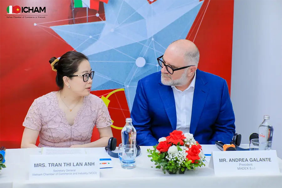 Madex Srl - Produzione Abbigliamento capispalla - ITALY MEETS VIETNAM - TEXTILE CONNECTIONS 2024